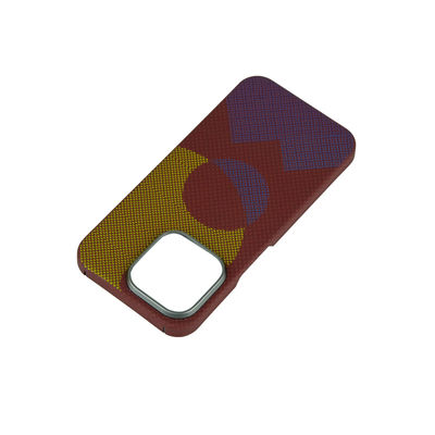 Luxuriöse, maßgeschneiderte Aramid-Carbonfaser-Handyhülle für iPhone 16 Pro Max mit 0,8 mm Dicke und 16 g Gewicht